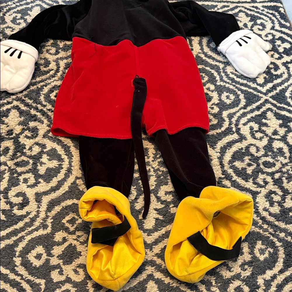 Disney Store Mickey Mouse Costume - Picture 8 of 9